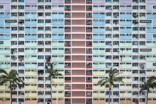 如何彻底删除抖音作品并避免遗憾1. 打开抖音App