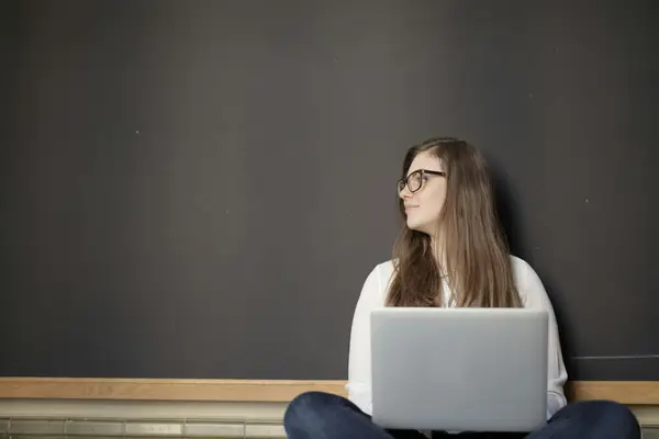 快手如何调节导航声音，快手搞笑导航软件叫什么