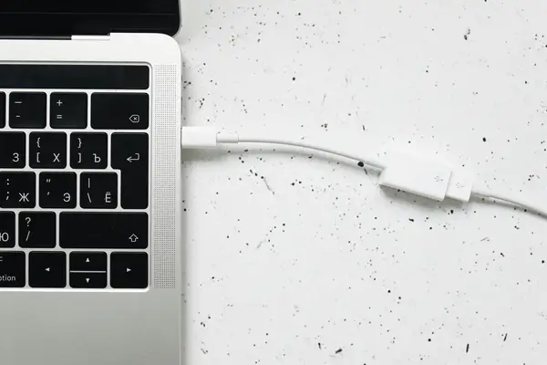 快手汽车用品类目商品发布规则详解（从要求到图片标准，了解发布汽车用品的规则）网
