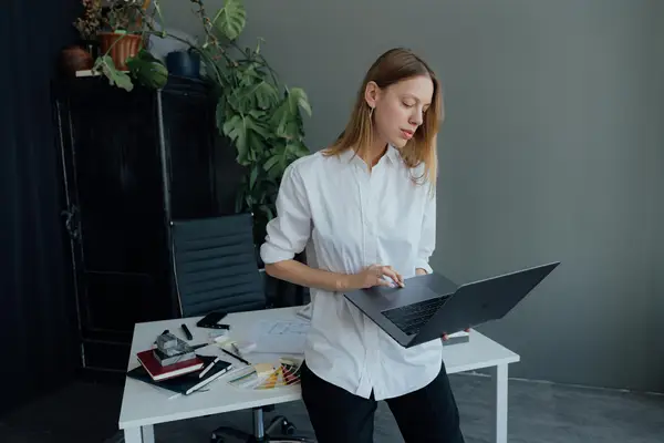 快手卖东西如何快速发货，快手卖货发货的方法
