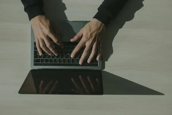快手关注我的人可以退出吗，快手怎么屏蔽关注我的人