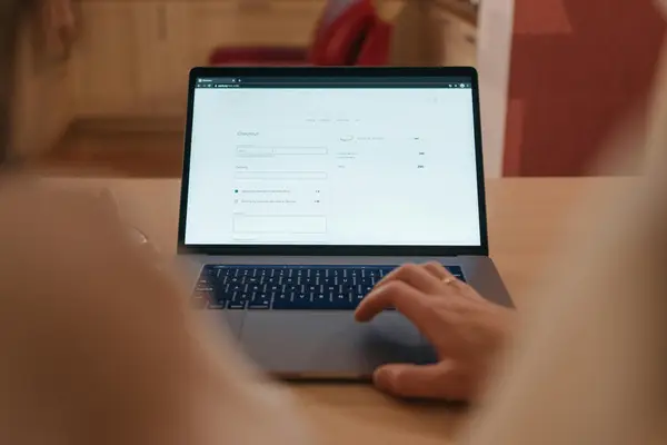 快手:从用户搜索到内容创作的新篇章