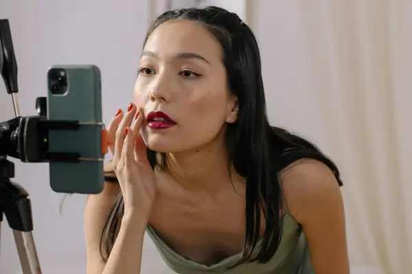 怎样刷抖音极速版能获得更多金币？网