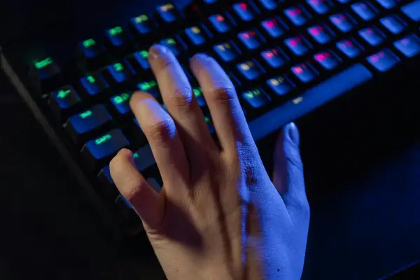 揭秘快手主播带货数据的秘密:如何轻松分析并提升销售业绩?